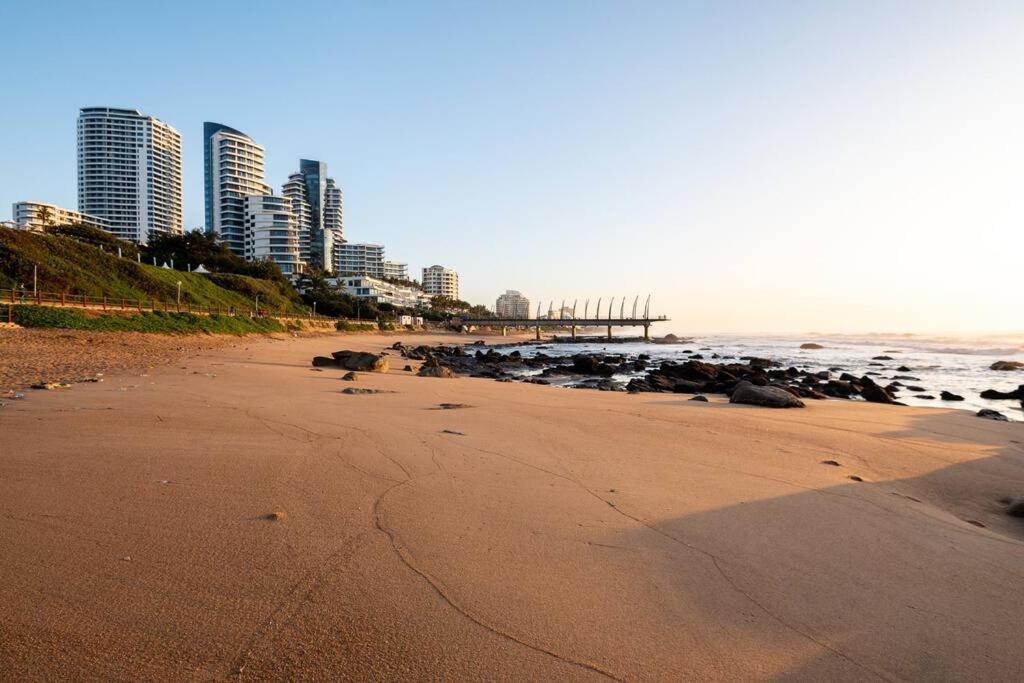 Oceans Umhlanga 2 Bedroom Accommodation Durban Exterior photo